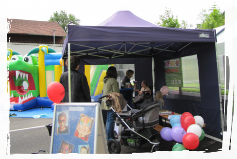 Kinderschminken mit Hüpfburg 